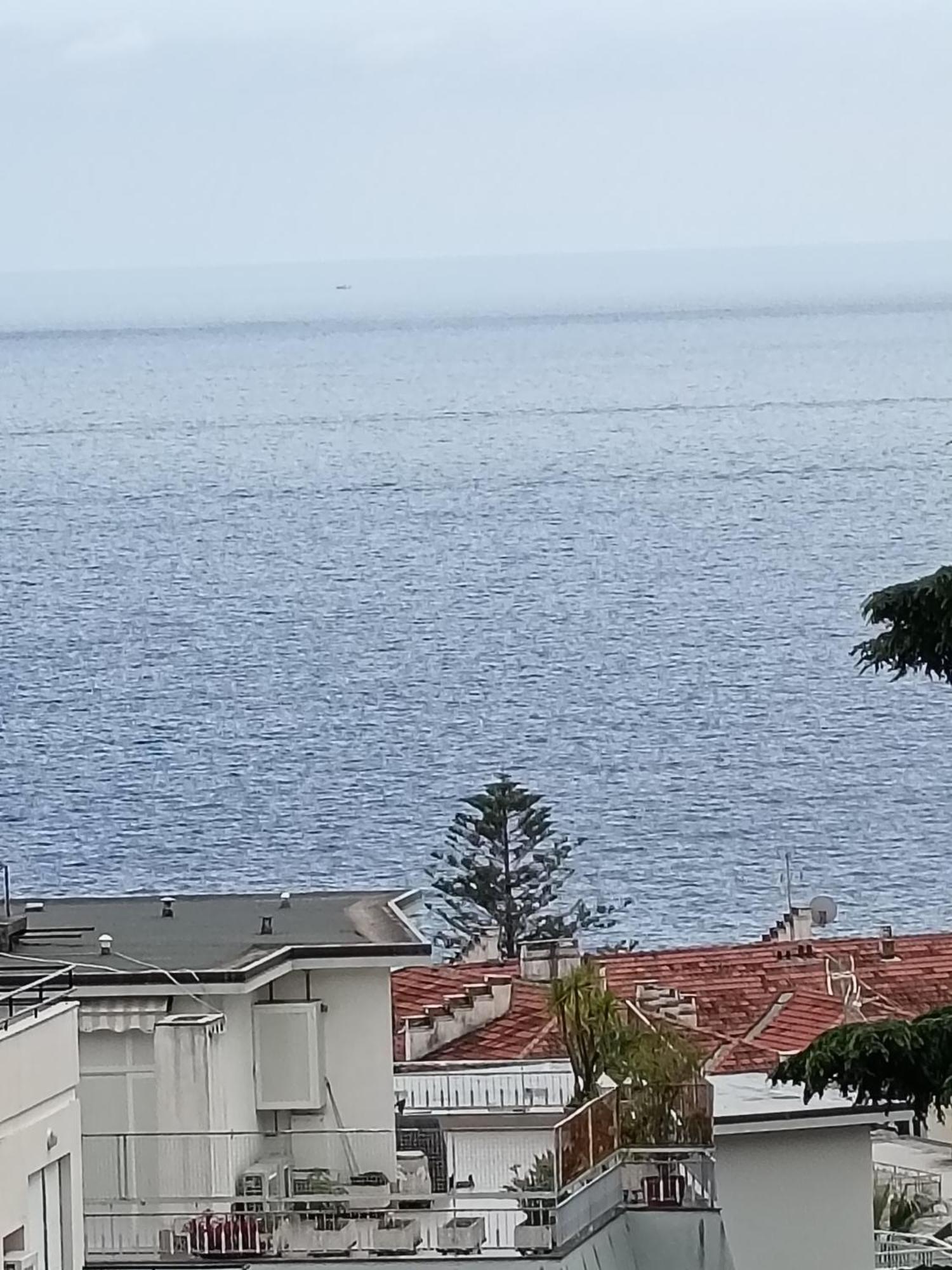 Casa Francesca Con Parcheggio Gratuito Apartman San Remo Kültér fotó